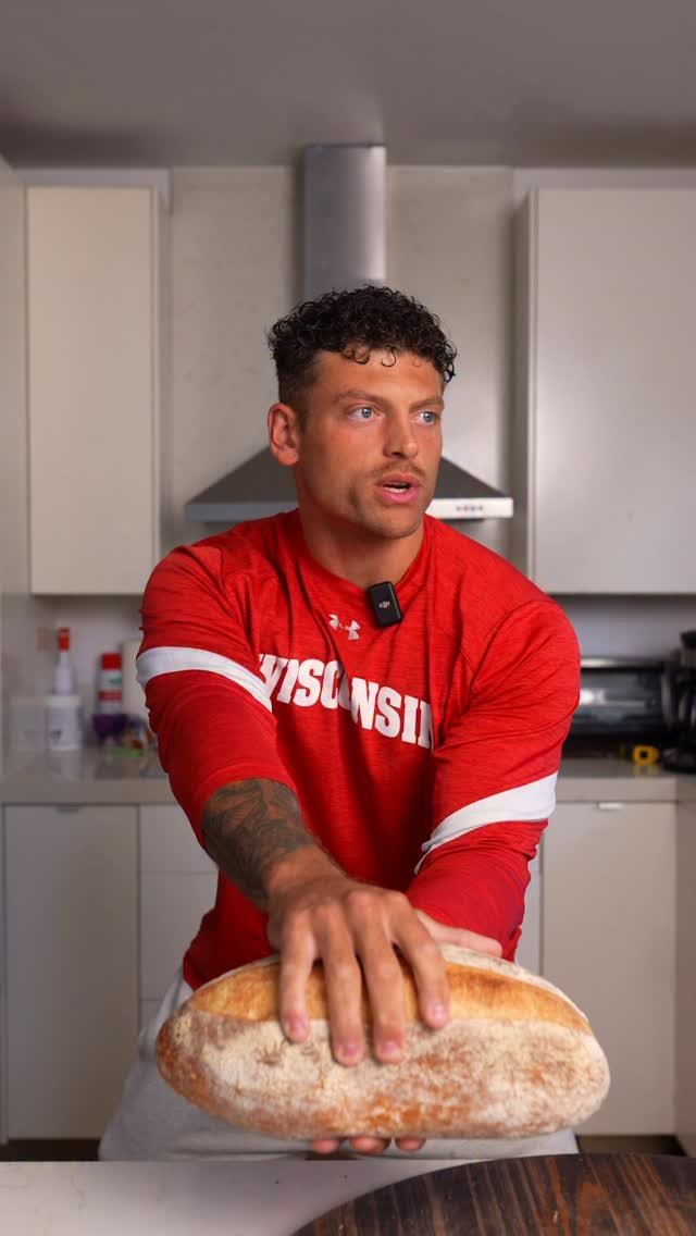 curlyscookin 게시물 이미지: Breakfast Garlic Bread 

Ingredients: 
- 2x...