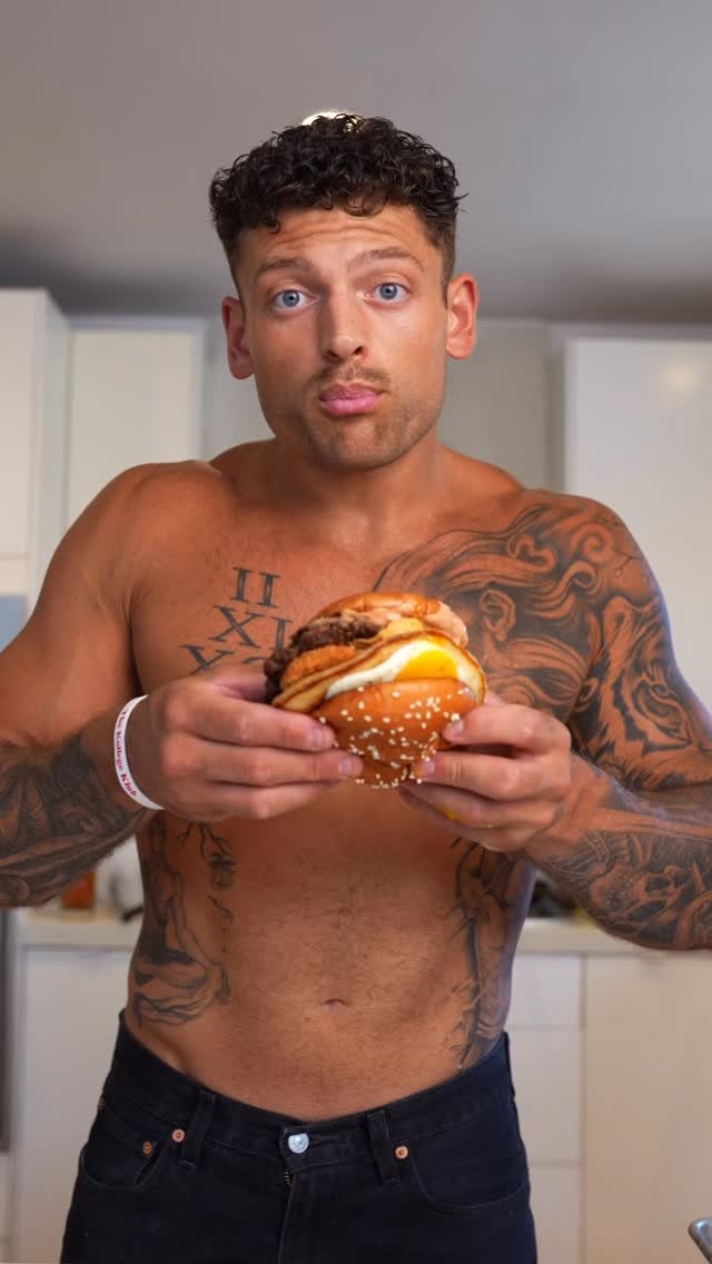 curlyscookin 게시물 이미지: Breakfast Burger 🍔