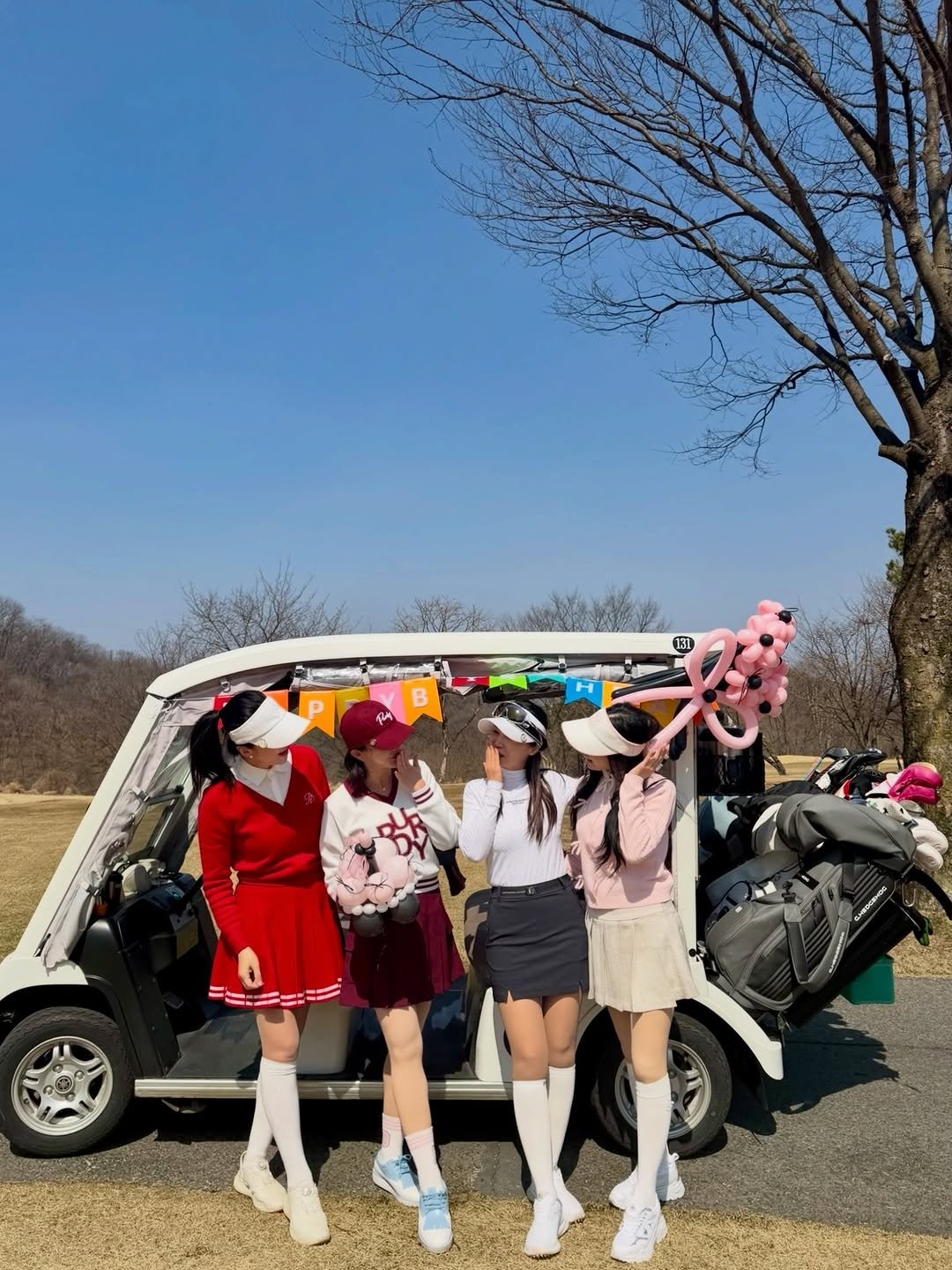 cutehyon_ 게시물 이미지: .
요즘 날씨에 골프 안 가면 유죄.. 🌸
몸만 가면 되는 역대급 올인원 패키지...