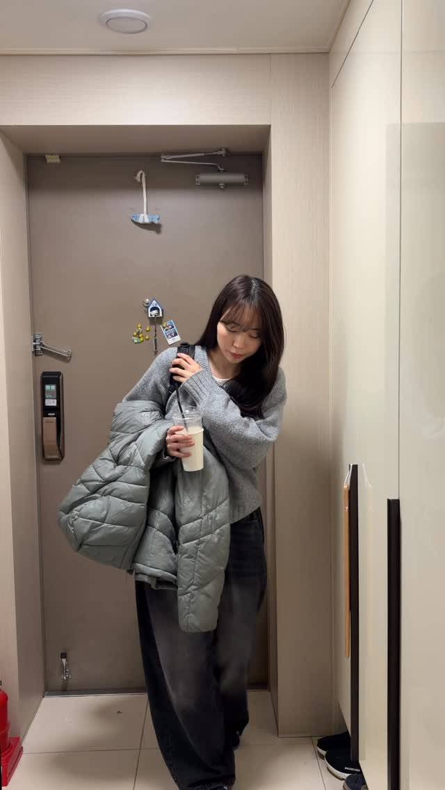 cwood_room 게시물 이미지: 카페사장 집순이의 하루zip..📂
#카페브이로그 #cafevlog