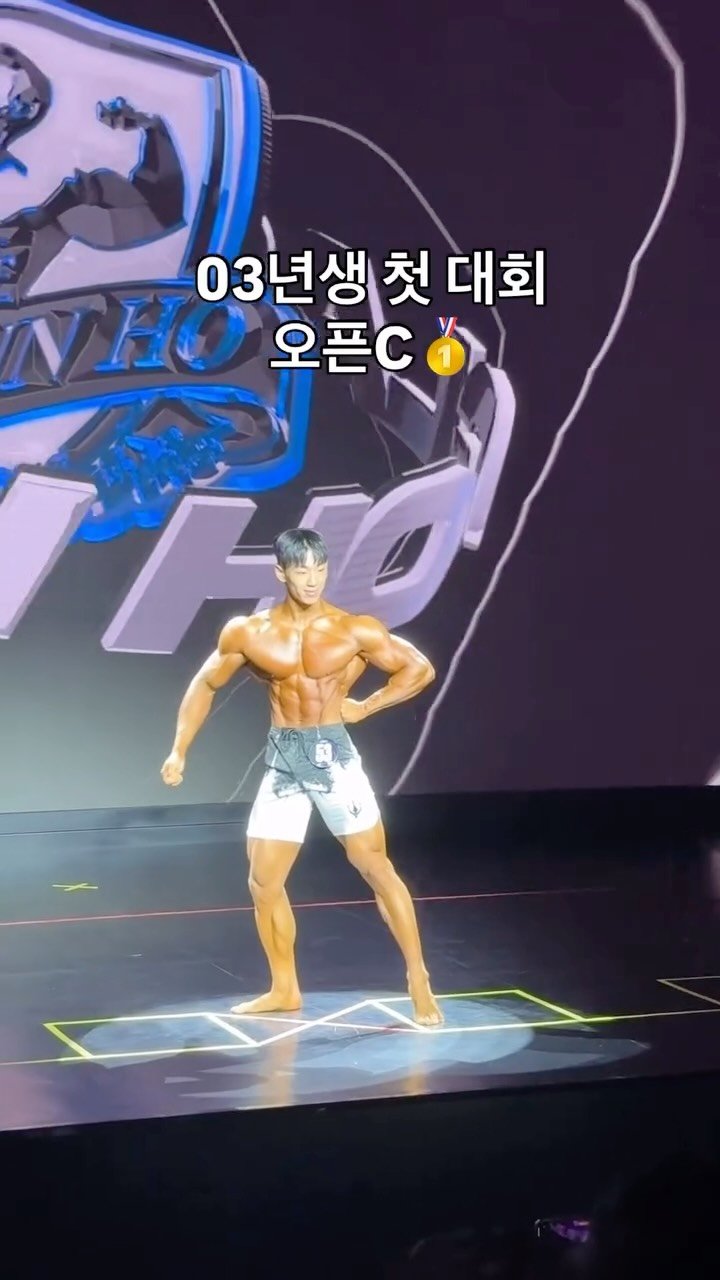 cxanyy_ 게시물 이미지: Road to IFBB PRO

#김준호클래식 #네추럴 #첫대회