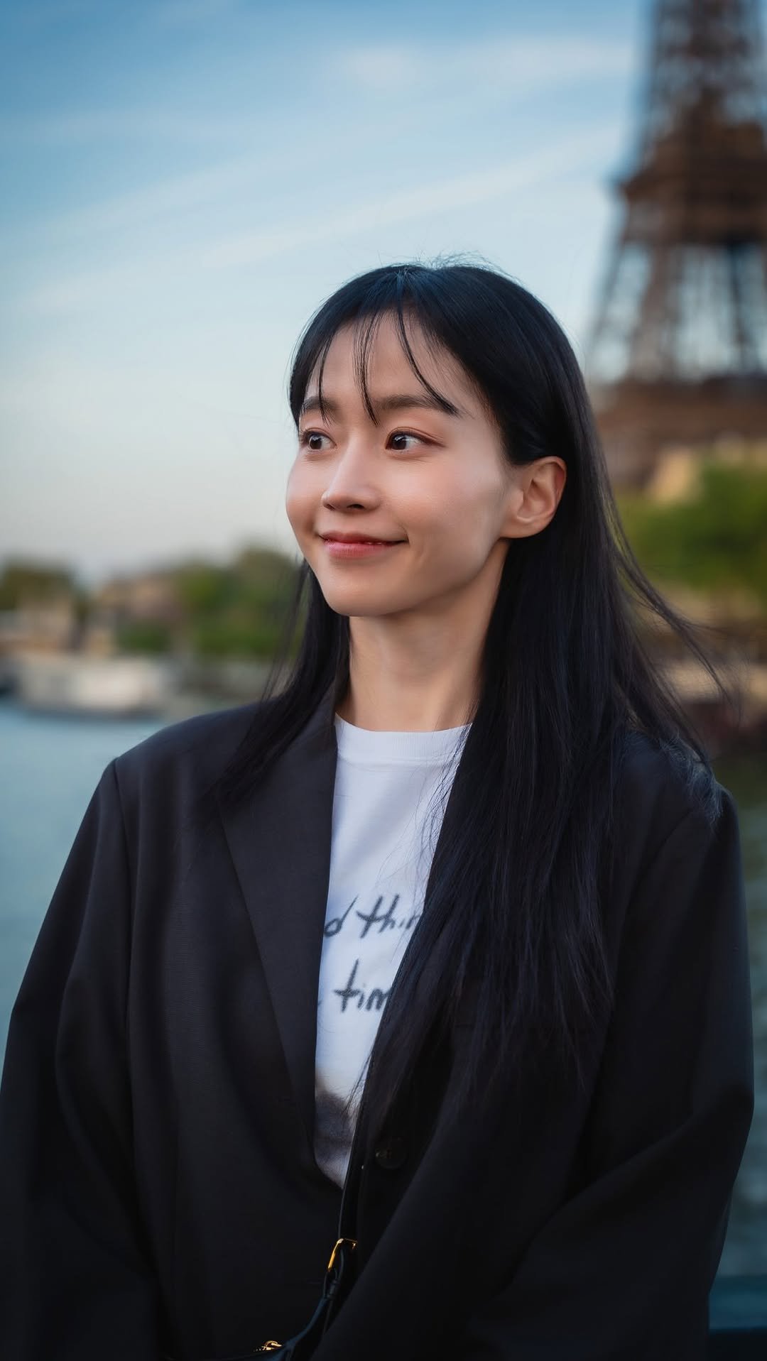 cy___jo 게시물 이미지: 파리에 블레이저 코디라니 완전 예쁘다🥹
유럽에서의 그리움을 달래기 위해 오랜만에...