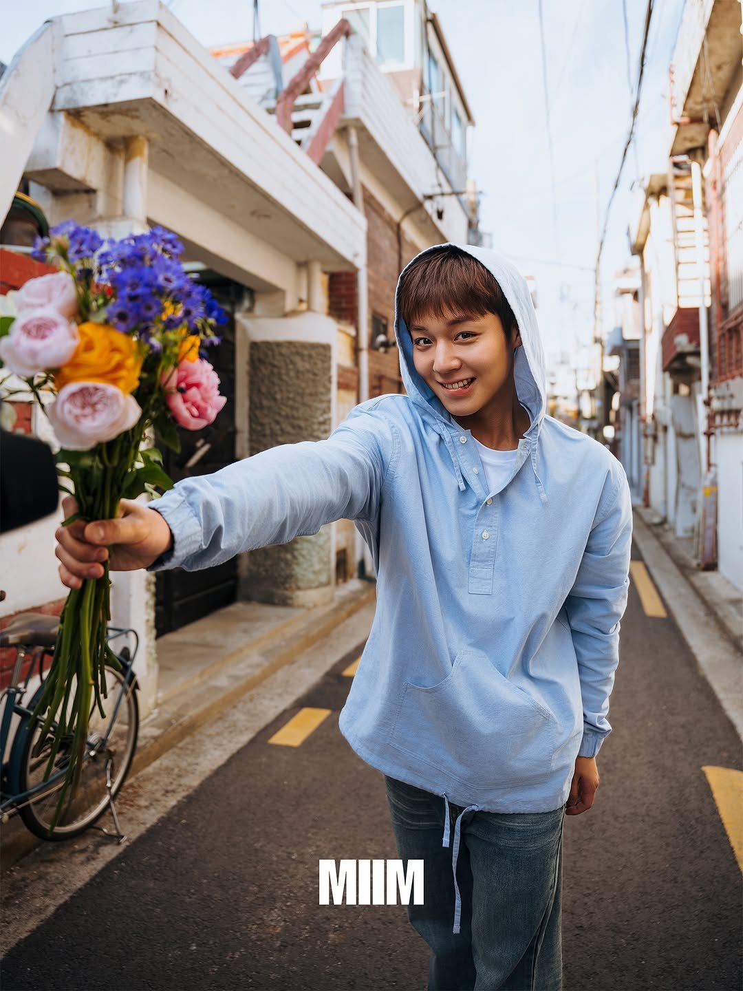 Photo shared by 밈 (MIIM) on April 21, 2026 tagging @0529.jihoon.ig, and @cy___jo. May be an image of text that says 'MIIM'.