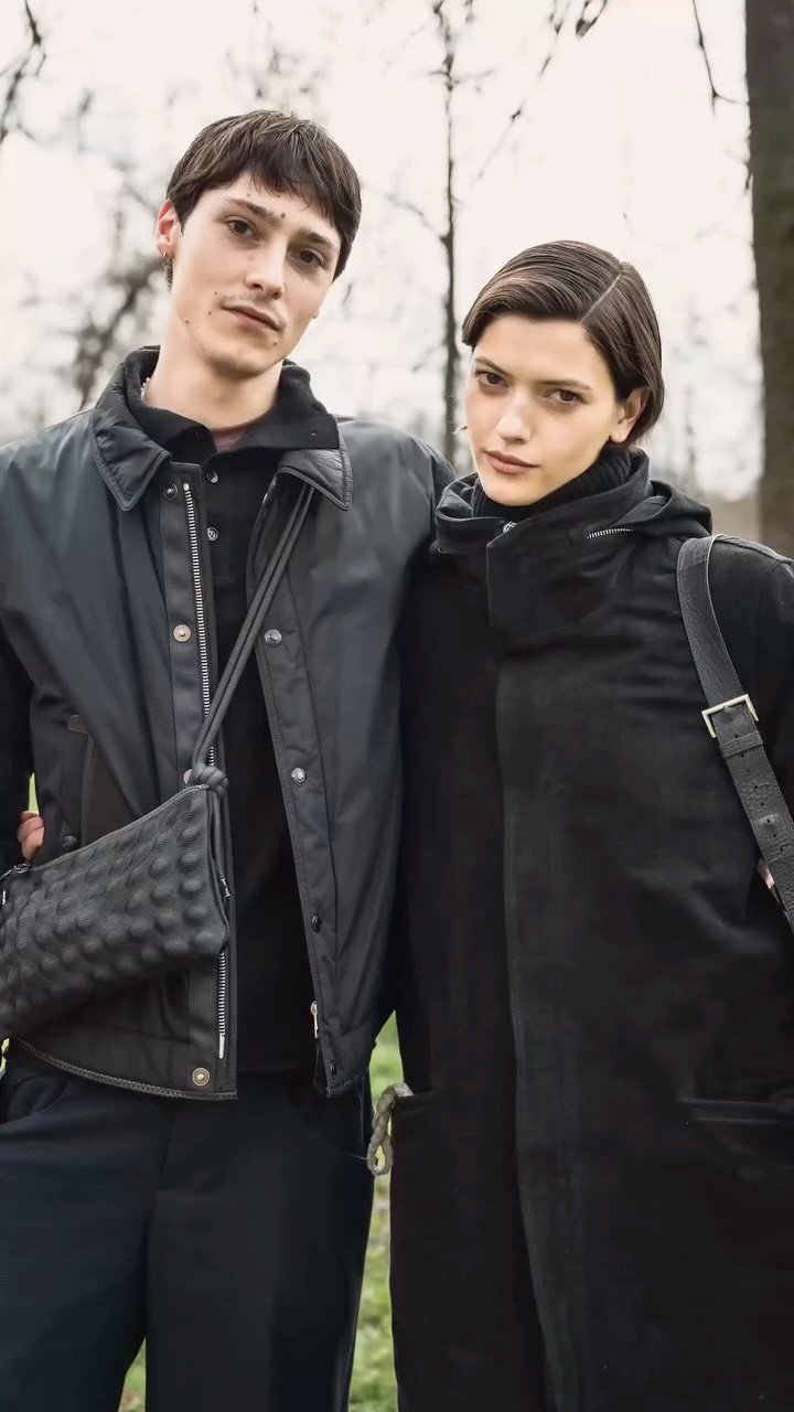 cy___jo 게시물 이미지: 런웨이 끝에서 기다릴게🌹

밀라노 패션위크 여성복 시즌 페라가모 패션쇼가 끝나고...