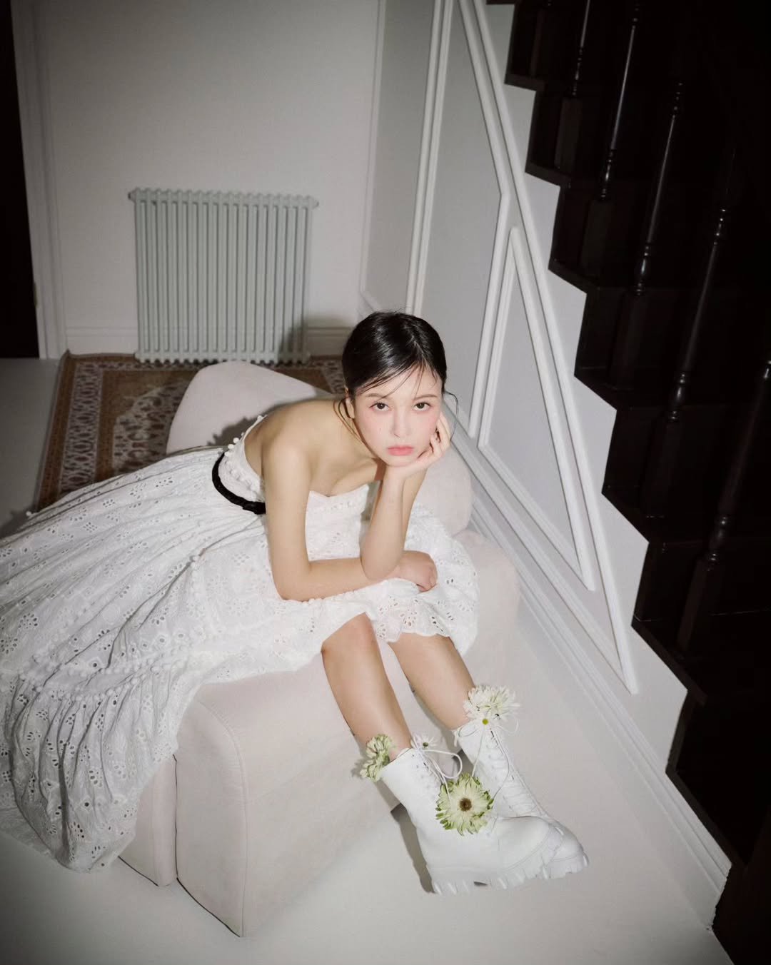 Photo shared by 다정 on March 23, 2024 tagging @_crazyp__, @jinhee_mup_, @grandbleu_studio, and @rubyjayne__.