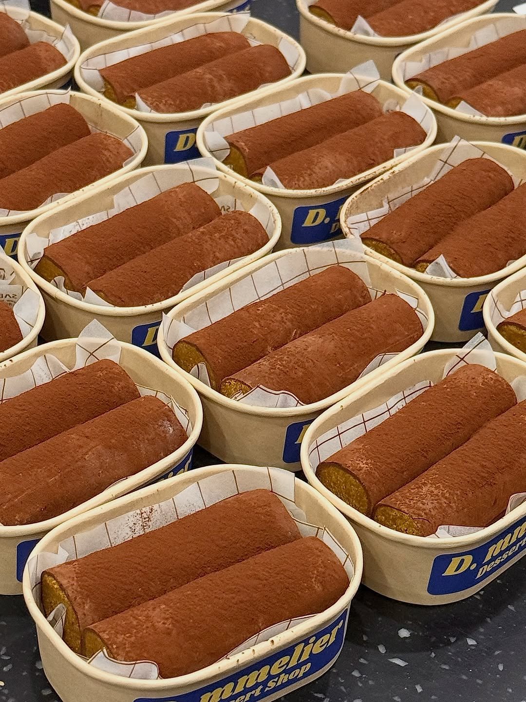 Photo by 수원 행궁동 케이크 디믈리에 on February 12, 2026. May be an image of chiffon cake, tiramisu and text.