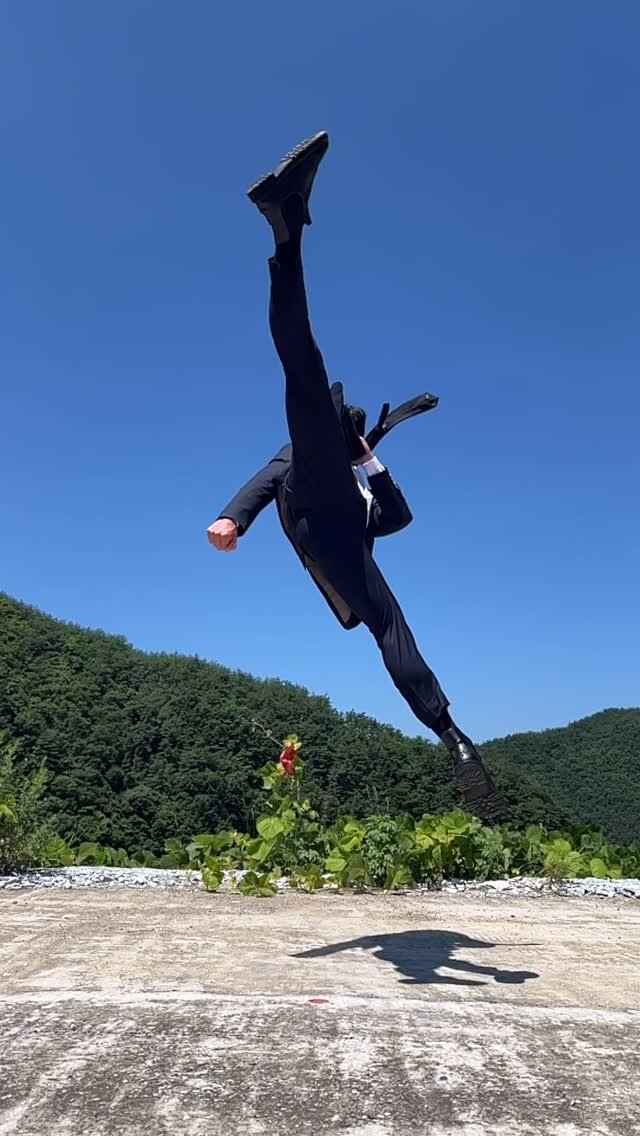 d0_kick 게시물 이미지: 남자는 슈트 아니겠습니까ㅋㅋㅋ