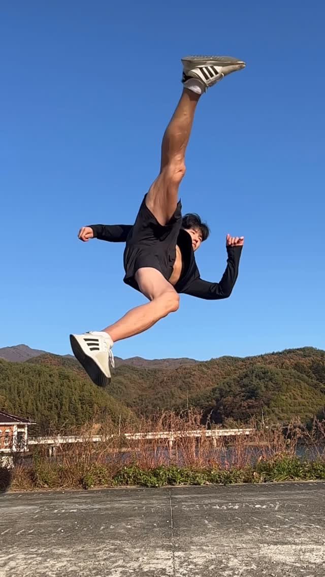 d0_kick 게시물 이미지: 금요일에도 남자는 하체 아니겠습니까ㅋㅋㅋ