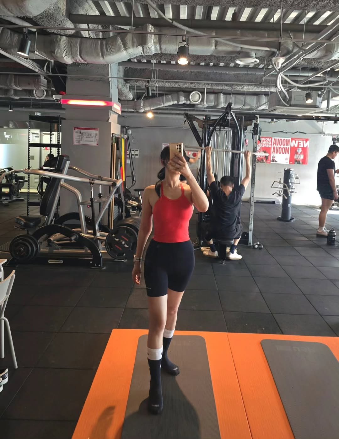 d7_yhpos 게시물 이미지: 🐈‍⬛️ 오늘의 운동일지
🖤❤️ 자몽에이드 펌핑룩 🍊💪

오늘은 가슴과 복근을...