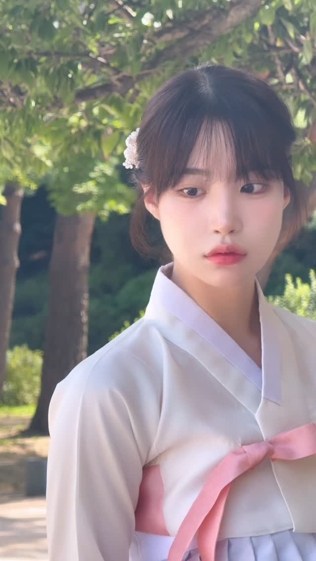 da._.soooom 게시물 이미지: 한복이 이렇게 이뻤나요🇰🇷