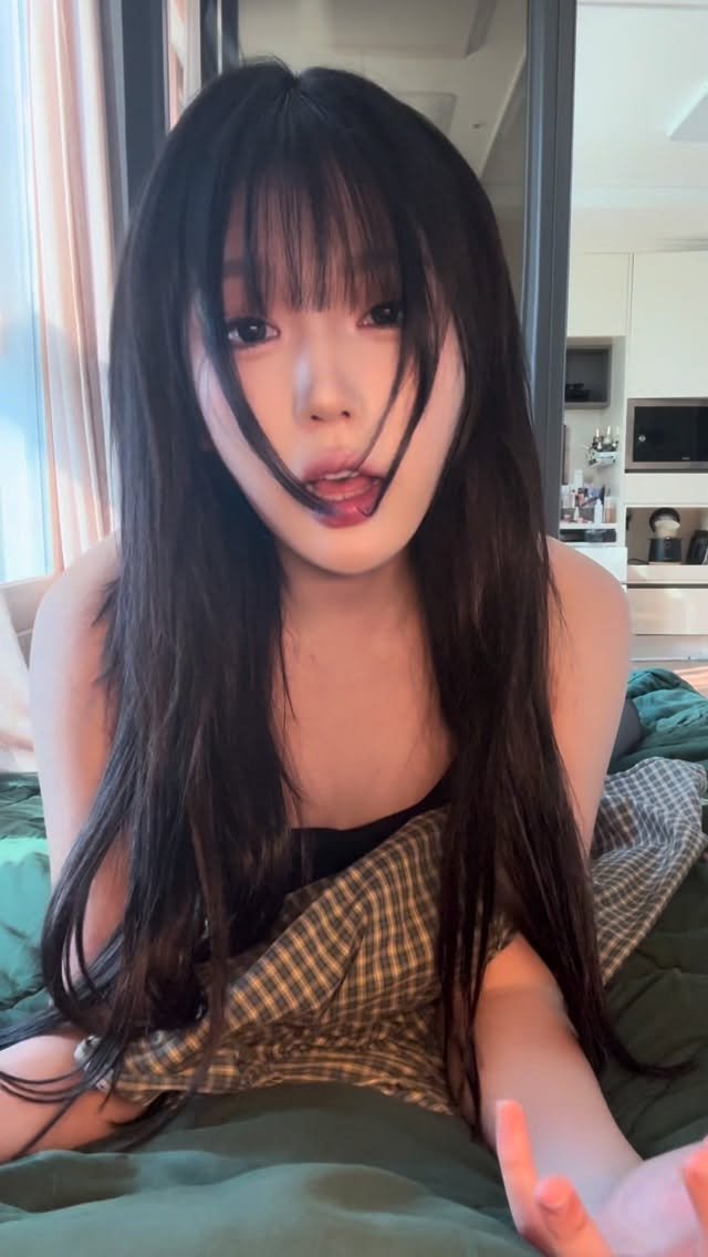 da9an9_vlo9 게시물 이미지: 넘 야한가..