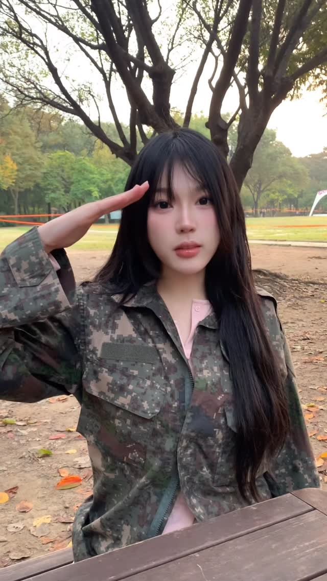 da9an9_vlo9 게시물 이미지: 사촌이 경례를 알랴줬어요