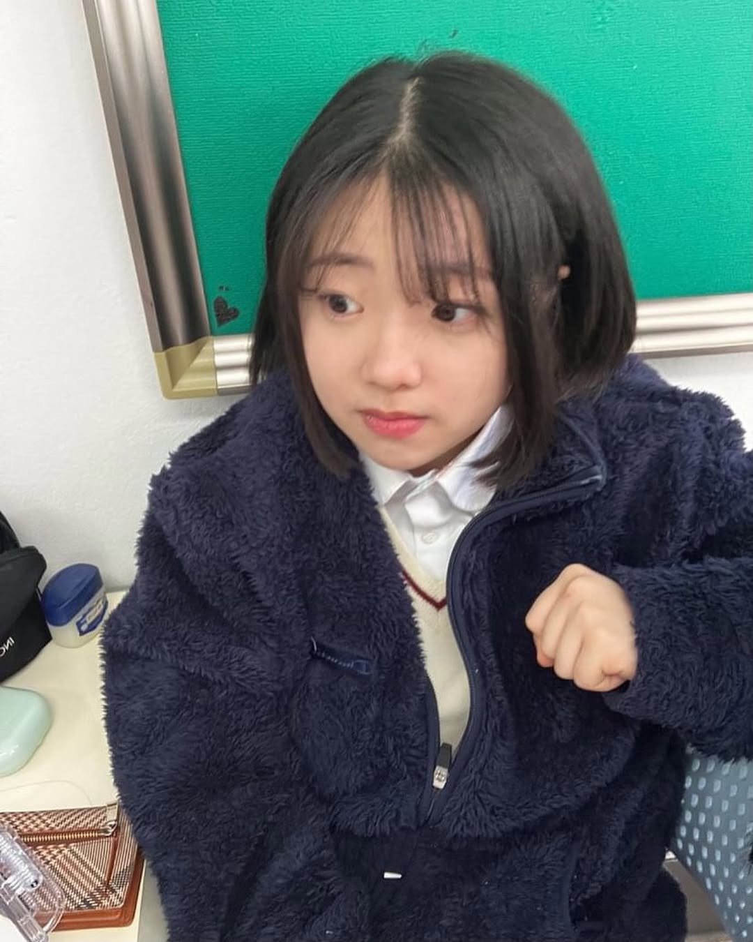 da_h_123 게시물 이미지: 졸업사진을 토요일날 찍는 학교가 있다~~??~!?.!#피곤해요😪 #고3 #졸사 #06년생 .