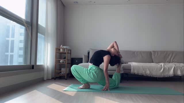 daayeon_yoga 게시물 이미지: 비둘기 날려라 훠이훠이🕊️🕊️
#에카파타라자카포타아사나 1234
다시능 돌아오지마...