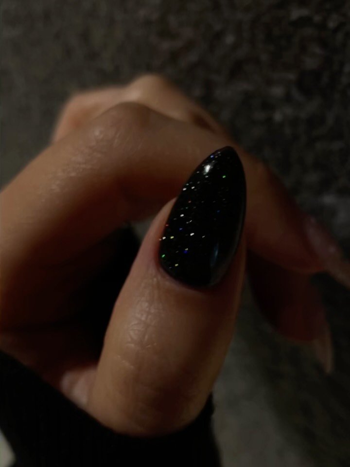 dada.s_nail 게시물 이미지: ✨🖤

.

#디젤 #디젤블랙라벨 #나이트디스트릭트

𝘊𝘰𝘱𝘺𝘳𝘪𝘨𝘩𝘵 2024....