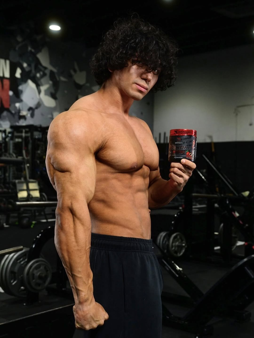 Photo shared by Daddy Aioli on November 28, 2025 tagging @dragonpharma_llc, and @dragonpharma_latino. May be an image of one or more people, biceps, people bodybuilding, shaker, sportswear and text.