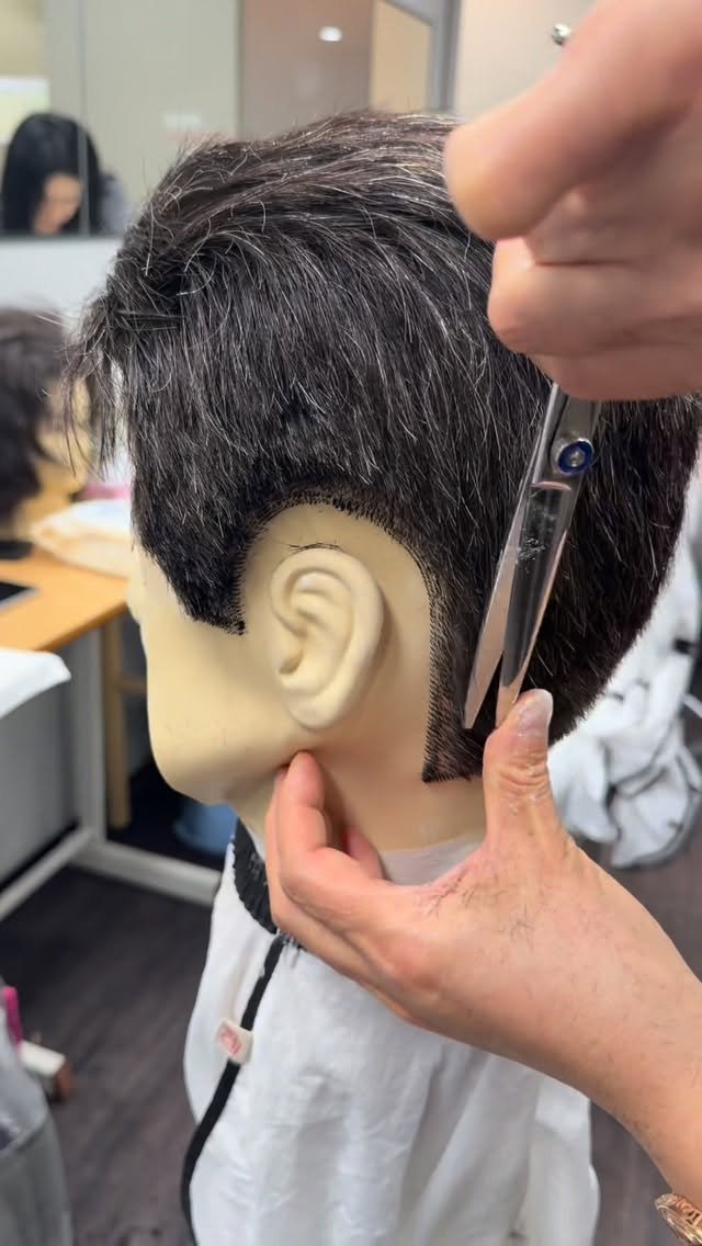 daegu_dodo 게시물 이미지: 누가뭐래도 미용이 재미있어요🫶🏻
그리고 행복한직업이예요🫶🏻🫶🏻

#도도쌤