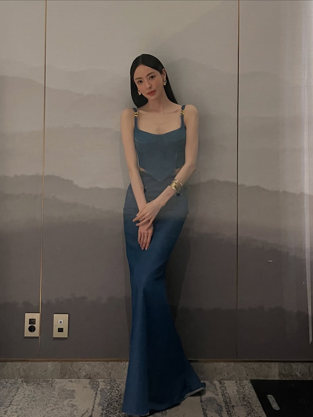 Photo by 이다희 on January 13, 2026. May be an image of gown and dress.