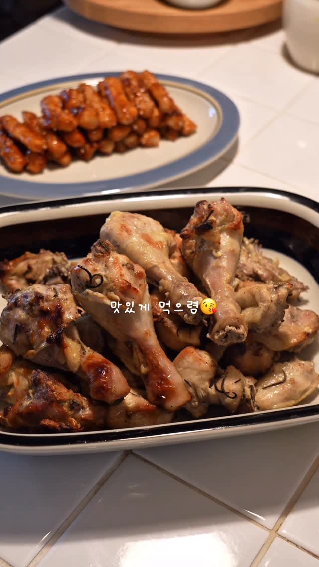 daily.choi 게시물 이미지: 오늘은 화요일. 중딩 손님맞이 하는 날.
오아시스 장 보며 닭을 사둔게 있어서...