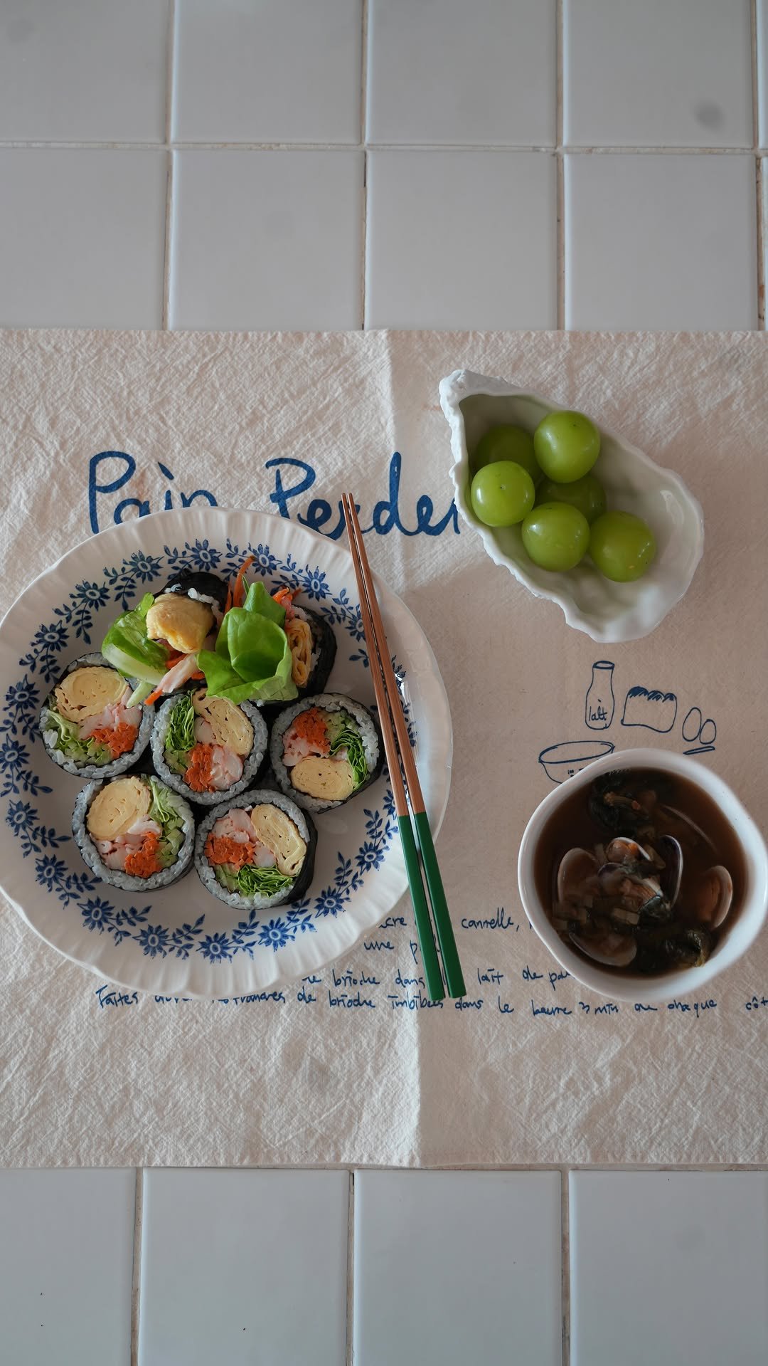 daily.choi 게시물 이미지: 오늘도 집밥. 
토요일이지만 학원을 가는 중딩이.
초등 중등 내내 학원이란곳은...