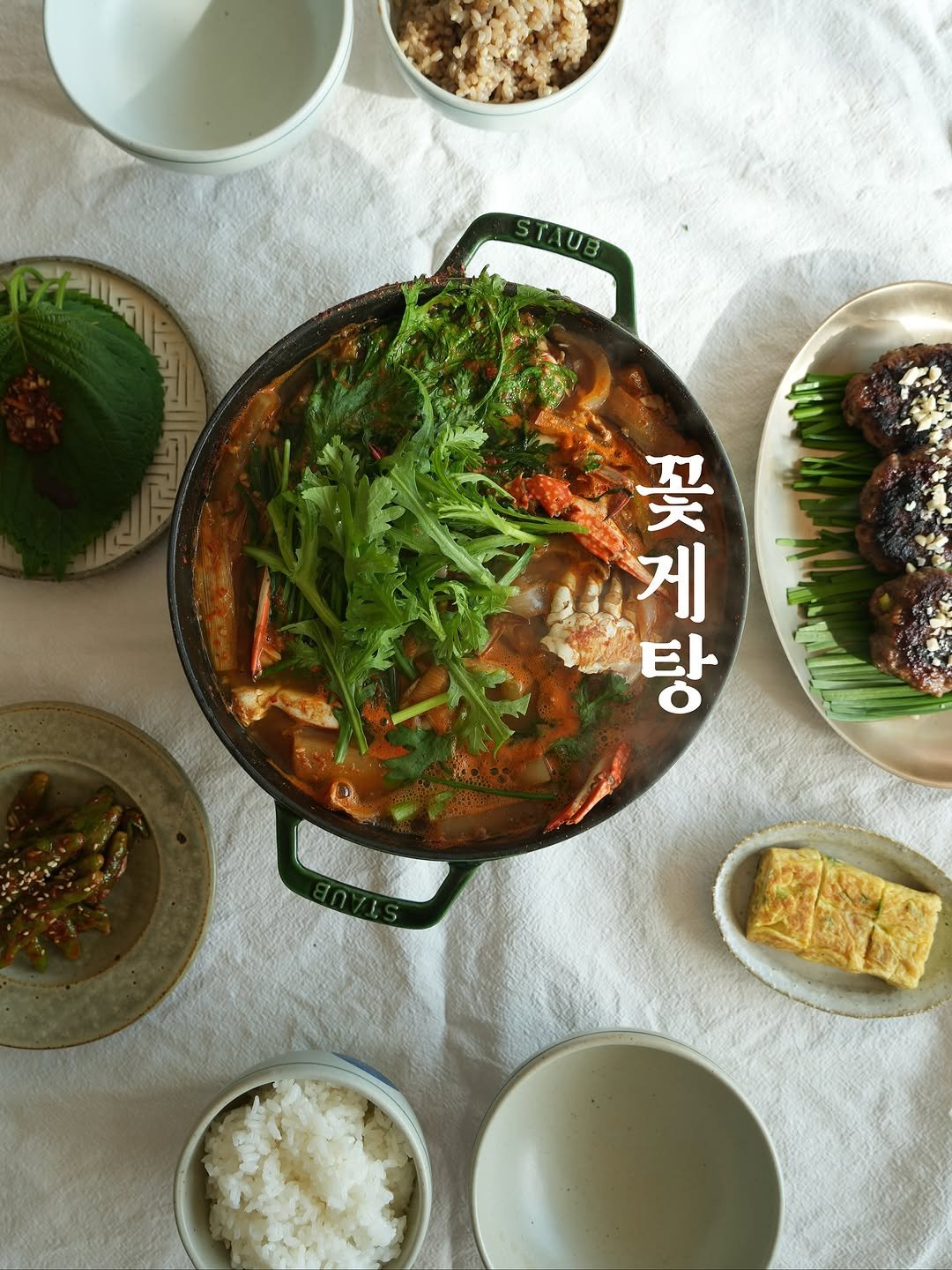 Photo by 오늘도 집밥. on November 09, 2025. May be an image of ‎tofu, hot pot and ‎text that says '‎게 وي 포 게 당 꽃제탕‎'‎‎.