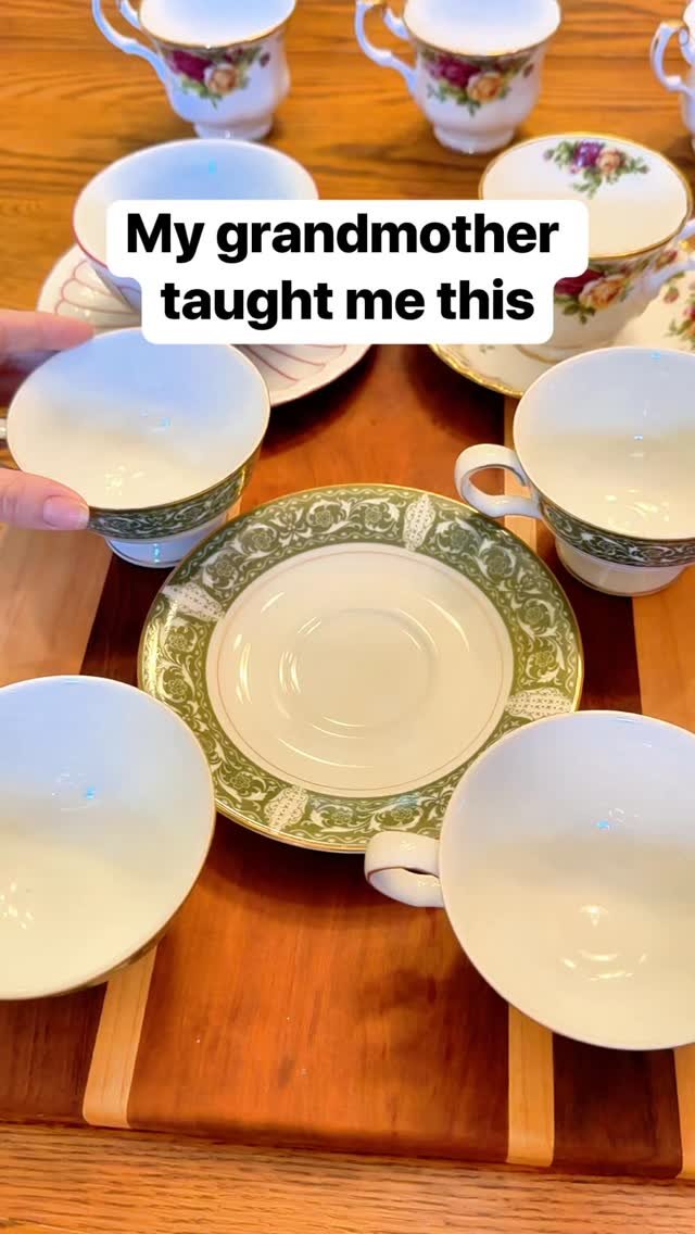 dailyoriginalvids 게시물 이미지: Only way I store my antique tea cups #teacup...