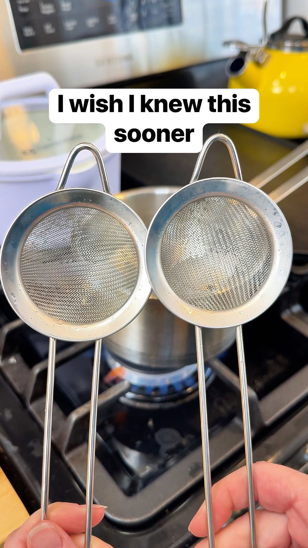 dailyoriginalvids 게시물 이미지: Easy way to make poached eggs #eggs #breakfast...