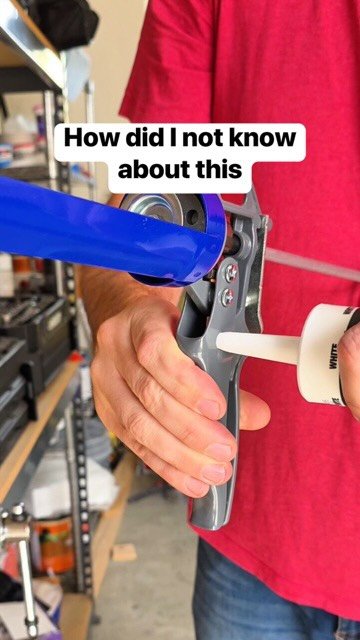 dailyoriginalvids 게시물 이미지: Easy way to open a caulk tube right there on...