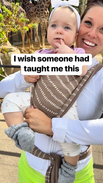 dailyoriginalvids 게시물 이미지: Simple way to wrap a forward facing baby...
