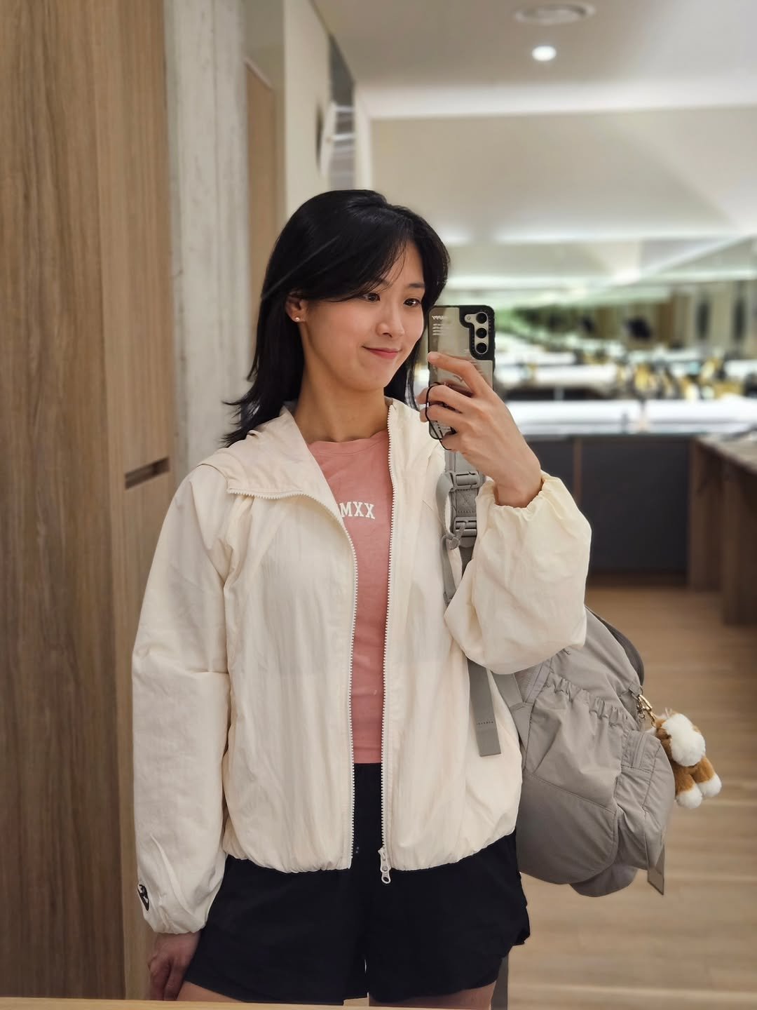 daisy._33 게시물 이미지: 이제는 달의 마지막 날마다 
사진정리하면서 회고하는게
루틴이 되어버렸다 💛
인스타가...