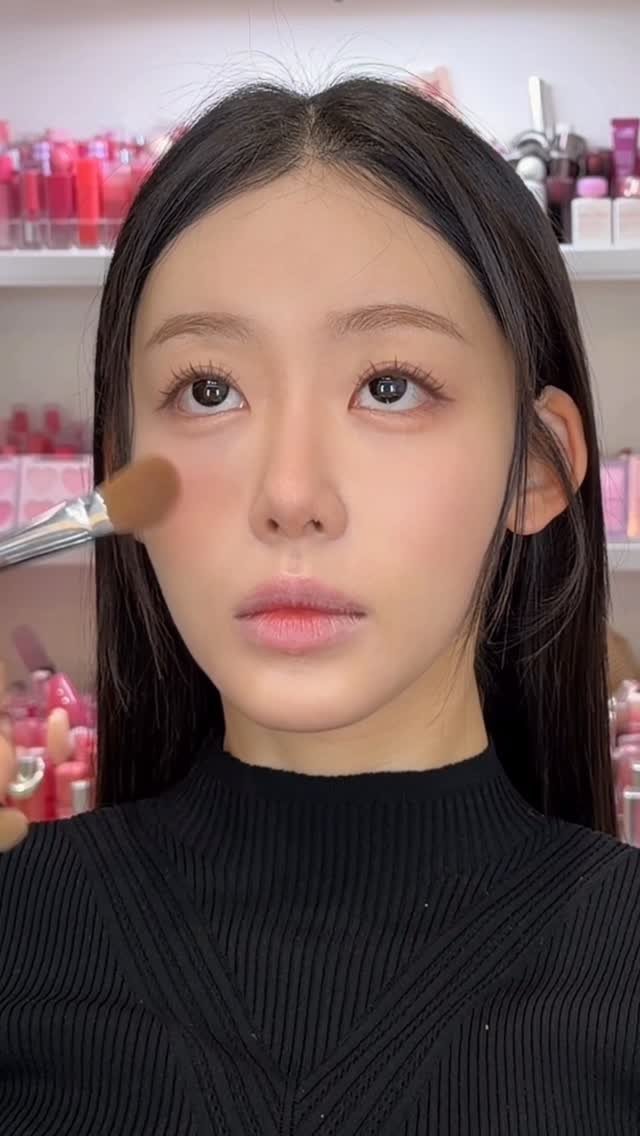 dakyo_makeup 게시물 이미지: 올해 첫 릴스는 우리 @dudomi96 🤍
⠀⠀⠀⠀ 
#여쿨라 ~ 고명도 #봄라이트...