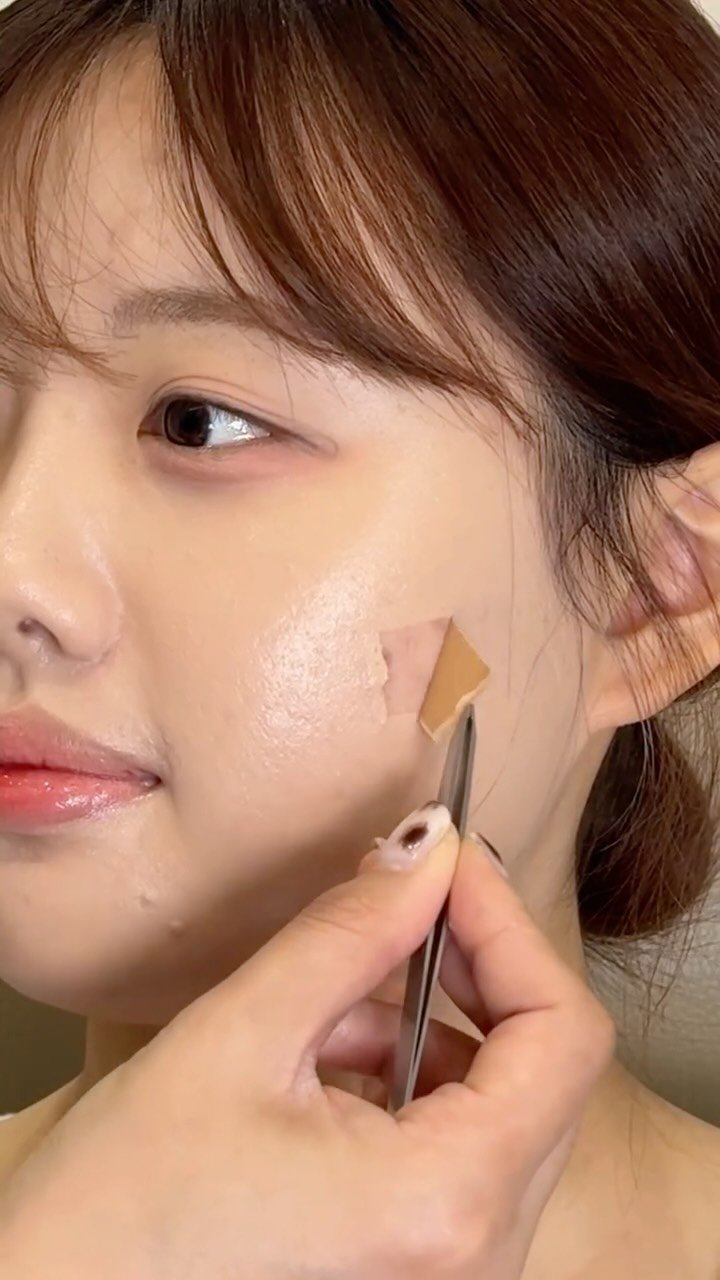 dakyo_makeup 게시물 이미지: #광고
#여드름 #모공 #요철 #다크써클 까지 다 가려주는
샵에서 입소문 난...