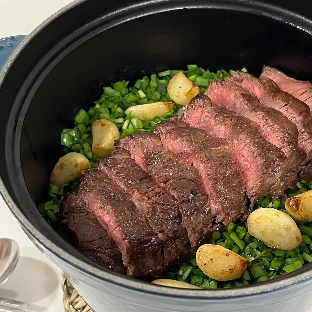 daldal._.table 게시물 이미지: 🤎🥩스테끼 솥밥🥩🤎
오랜만에 솥밥 해머거찌요〰️💁🏻‍♀️ᩚ
구워먹는건 너무 좋은데...