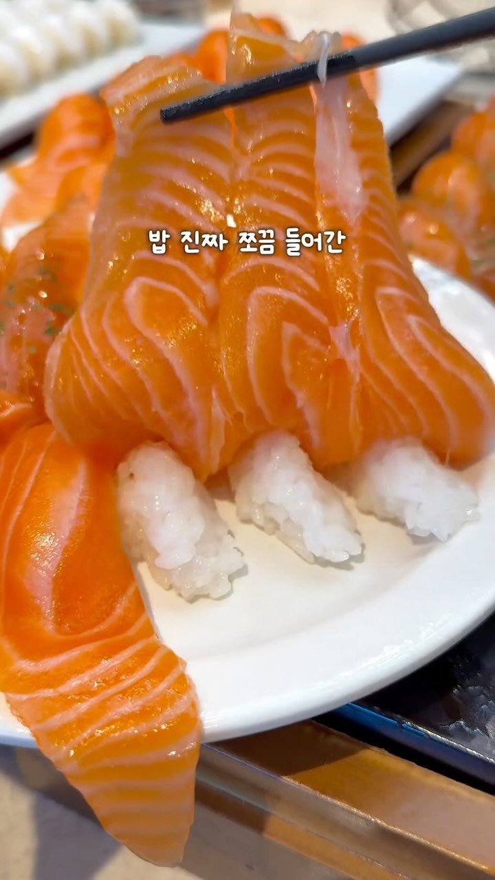 damni_ee 게시물 이미지: 뿌링클+마라로제+불닭떡볶이+연어 무제한..⁉️
제가 가본 모~든 샤브 뷔페...