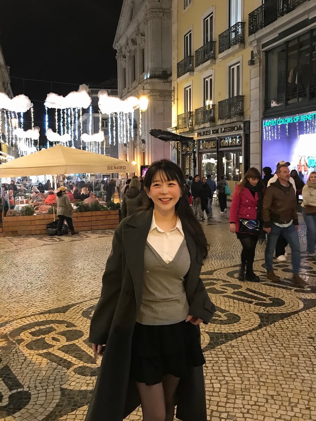 Photo by 단온니 (Dan Only)🌙 on November 23, 2025. May be an image of Piazza di Spagna and text.