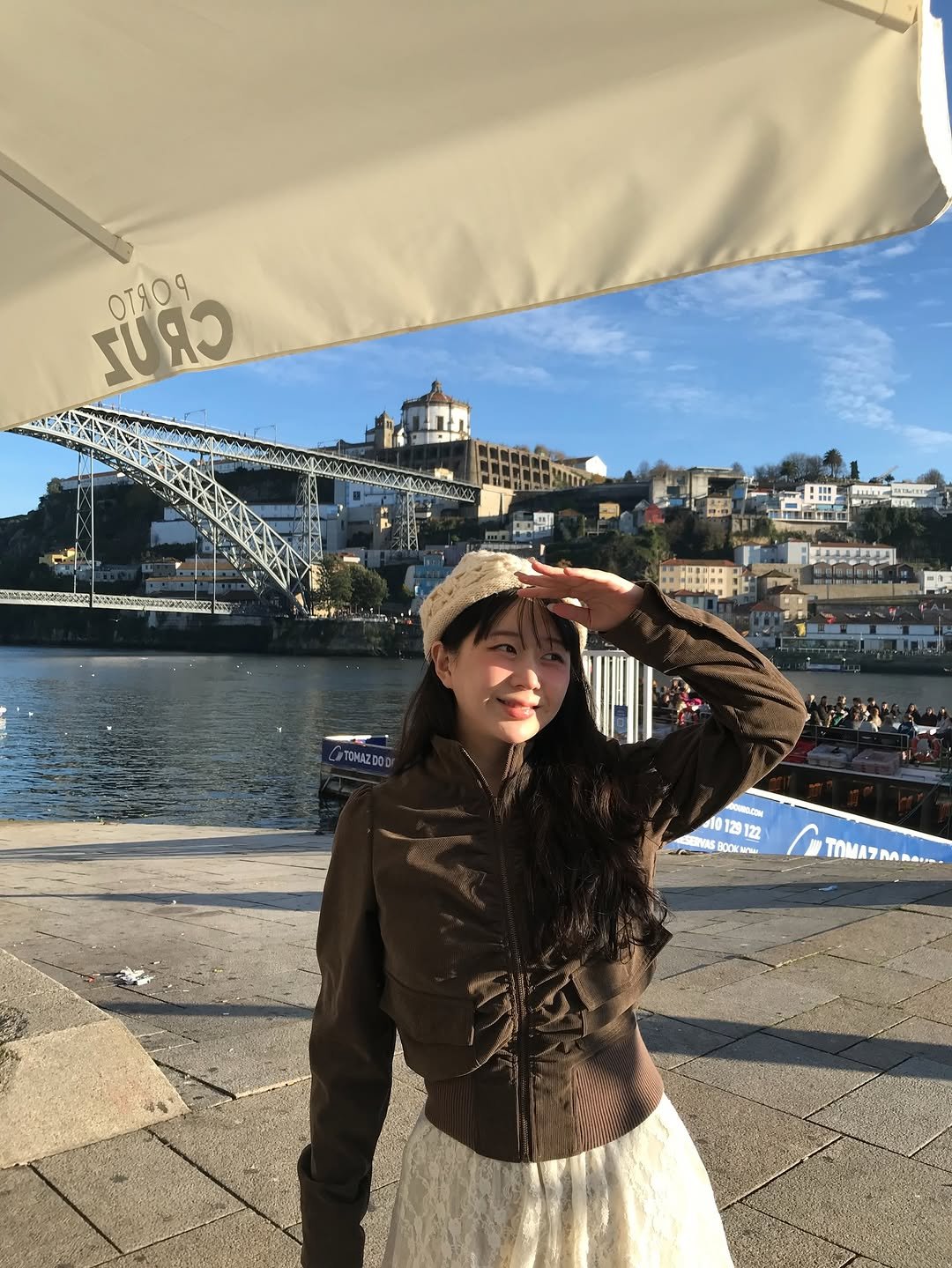 Photo by 단온니 (Dan Only)🌙 on November 26, 2025. May be an image of parasol, Camogli and text.