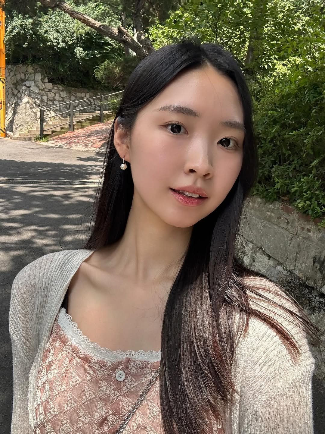 Photo by 다나 | 뷰티 • 이미지 • 자기관리 on June 15, 2025.