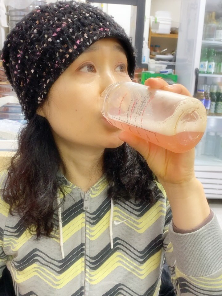 dance_unni 게시물 이미지: 시작은 단순했다.

남편 지인이 도움이 됐다고 해서,
마침 비타민을 찾던 중이라...