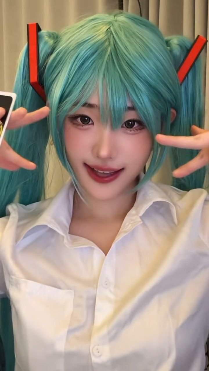 dance_with_hina 게시물 이미지: 오랜만에 돌아온 3분할 미쳐버린 냥뇽녕냥😻

@i_am_young22...