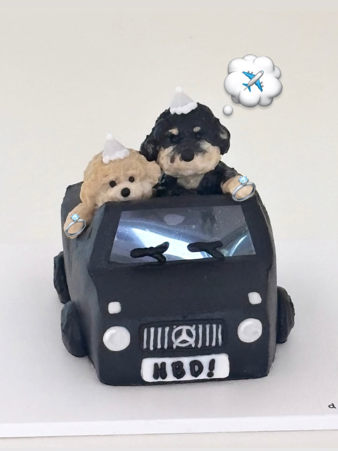 Photo by 부산강아지케이크 강아지케이크클래스 펫푸드창업  | 댕킷 in Busan, South Korea. May be an image of toy and text.