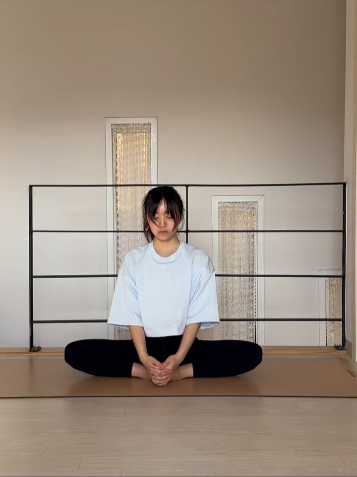 daniiisong 게시물 이미지: 아침 한 시간의 수련-
빛이 서서히 드리우는 걸 바라보며 여유롭고, 개운하게 하루를...