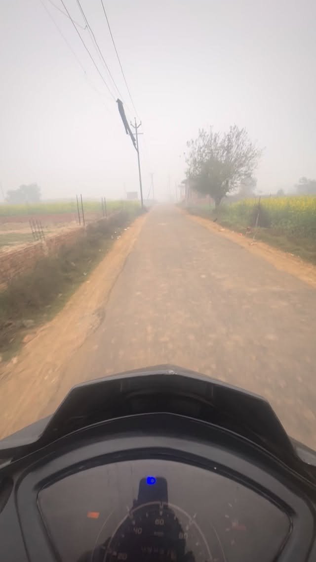 danny4to9 게시물 이미지: Inline-4 in Field Morning Ride 😎