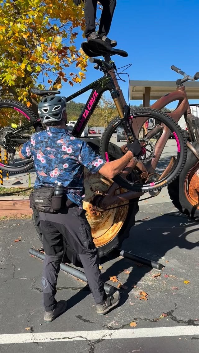 danny_macaskill 게시물 이미지: Way to break in a brand new bike for...