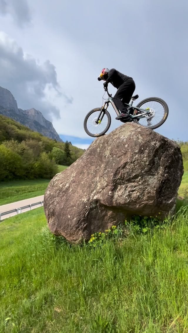 danny_macaskill 게시물 이미지: A few clips from a trip to Italy last spring...