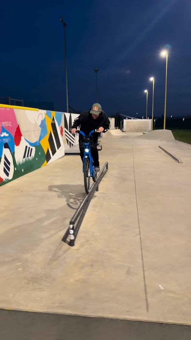 danny_macaskill 게시물 이미지: Back on the @adidas campus for an athlete...