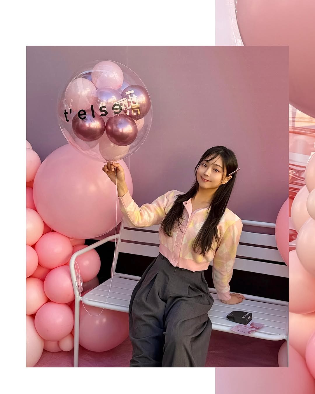 Photo shared by 블로거 달린 🧚‍♀️ 패션 뷰티 여행 on November 14, 2025 tagging @telse.official. May be an image of balloon, beach ball, lollipop and text.
