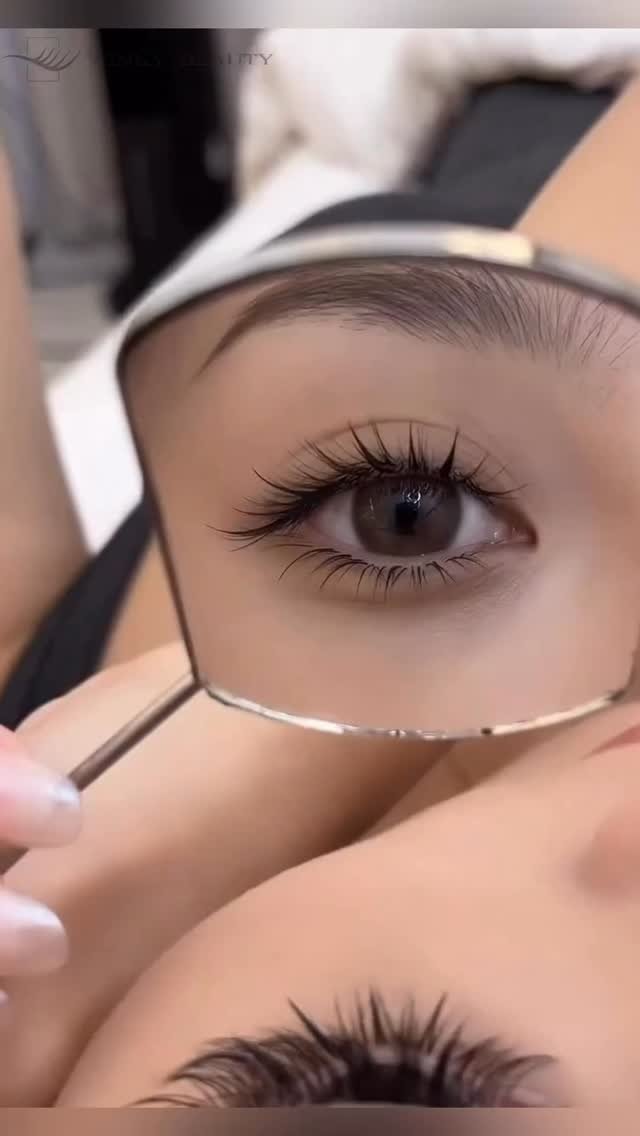 darebeauty_lashsupplier 게시물 이미지: Comic book style eyelashes - enlarge eyes,...