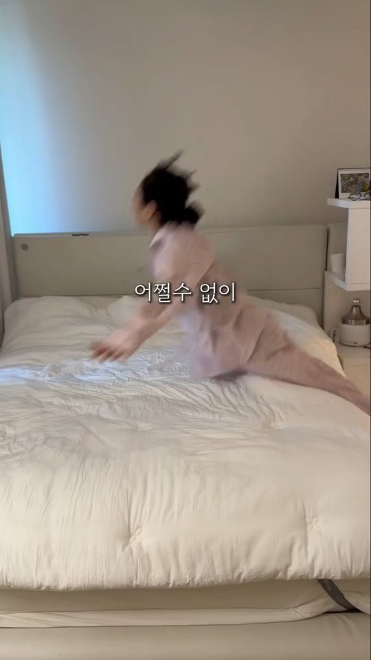 darimi_unni 게시물 이미지: ‼️이불 남기면 미리보기 링크드릴께요~‼️
아... 카톡 알림까지 벌써 만개 ㅠ
나...