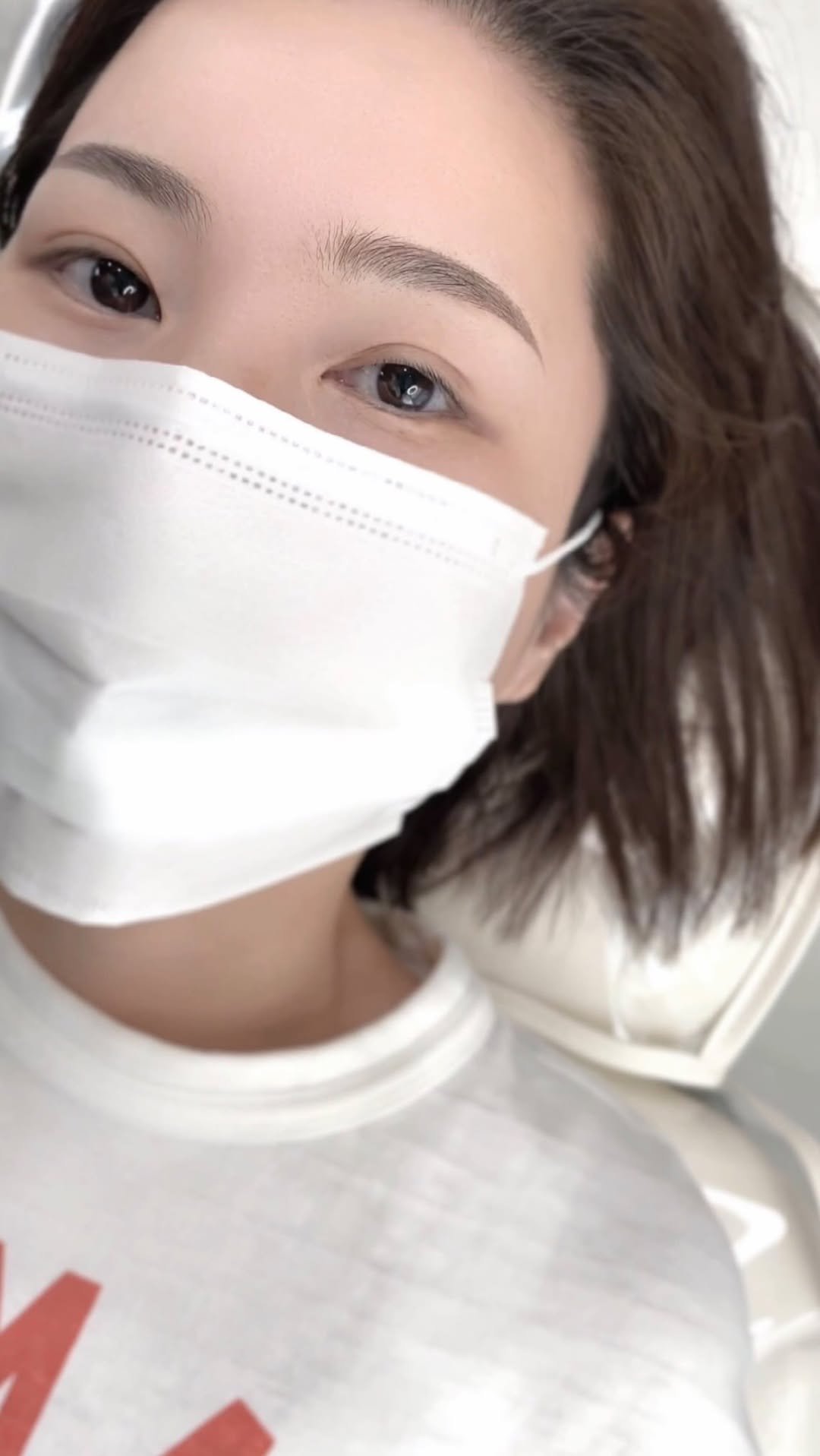 daroom.studio 게시물 이미지: _
양쪽 눈썹 밀도감과 분포도가 달라 
비대칭이 두드러져 보이는 눈썹 
...