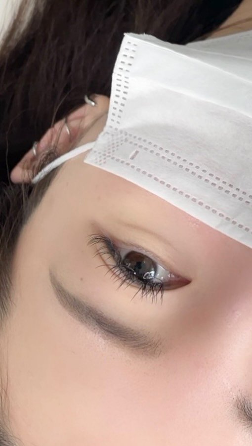 daroom.studio 게시물 이미지: ♡︎
애교살 진하게를 원하셔서 평균보다 조금 더 진하게 넣은 케이스.
 
‘과하지...